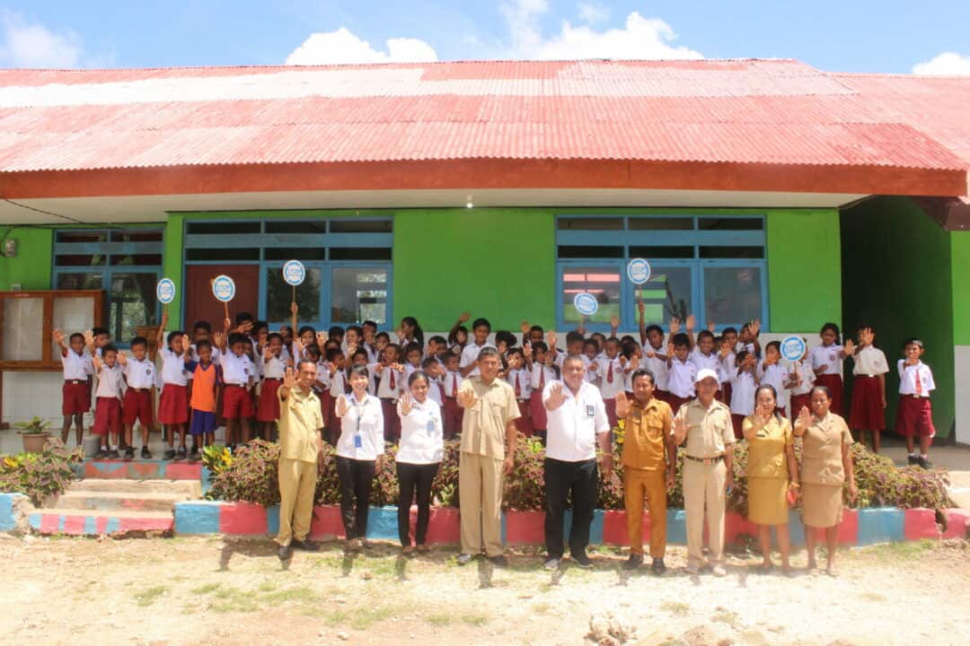 Diseminasi Informasi P4GN melalui Penyuluhan Pencegahan Dini Bahaya Narkoba kepada Guru dan Siswa SD Inpres Pokodanon Rote Selatan