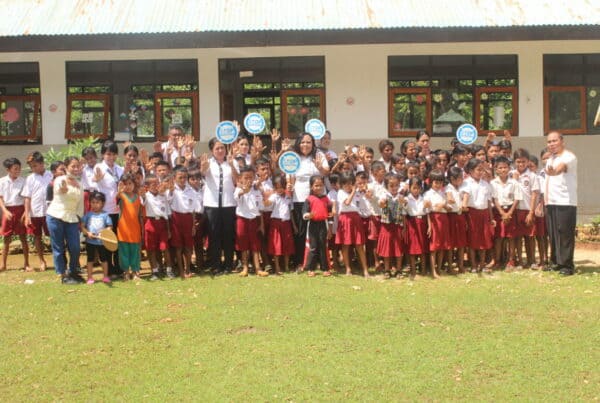 Diseminasi Informasi P4GN melalui Penyuluhan Pencegahan Dini Bahaya Narkoba kepada Guru dan Siswa SD Negeri Oemilal Rote Barat Laut