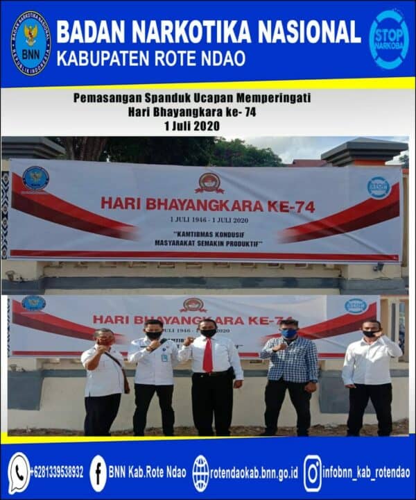 Pemasangan Spanduk Ucapan Selamat Memperingati Hari Bhayangkara ke -74