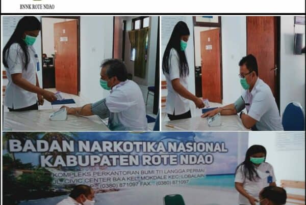 Deteksi dini cegah penyebaran virus covid-19 BNNK Rote Ndao Lakukan pengukuran suhu tubuh pegawai