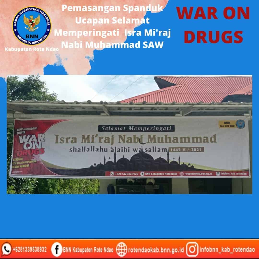 Pemasangan Spanduk Ucapan Selamat Memperingati Hari Raya Isra Mi'raj Nabi Muhammad SAW 1442 H Konsep Otomatis