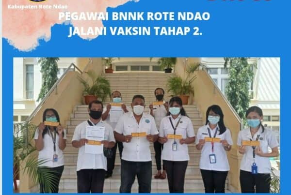 Pegawai BNNK Rote Ndao Jalani Vaksin Covid-19 tahap 2