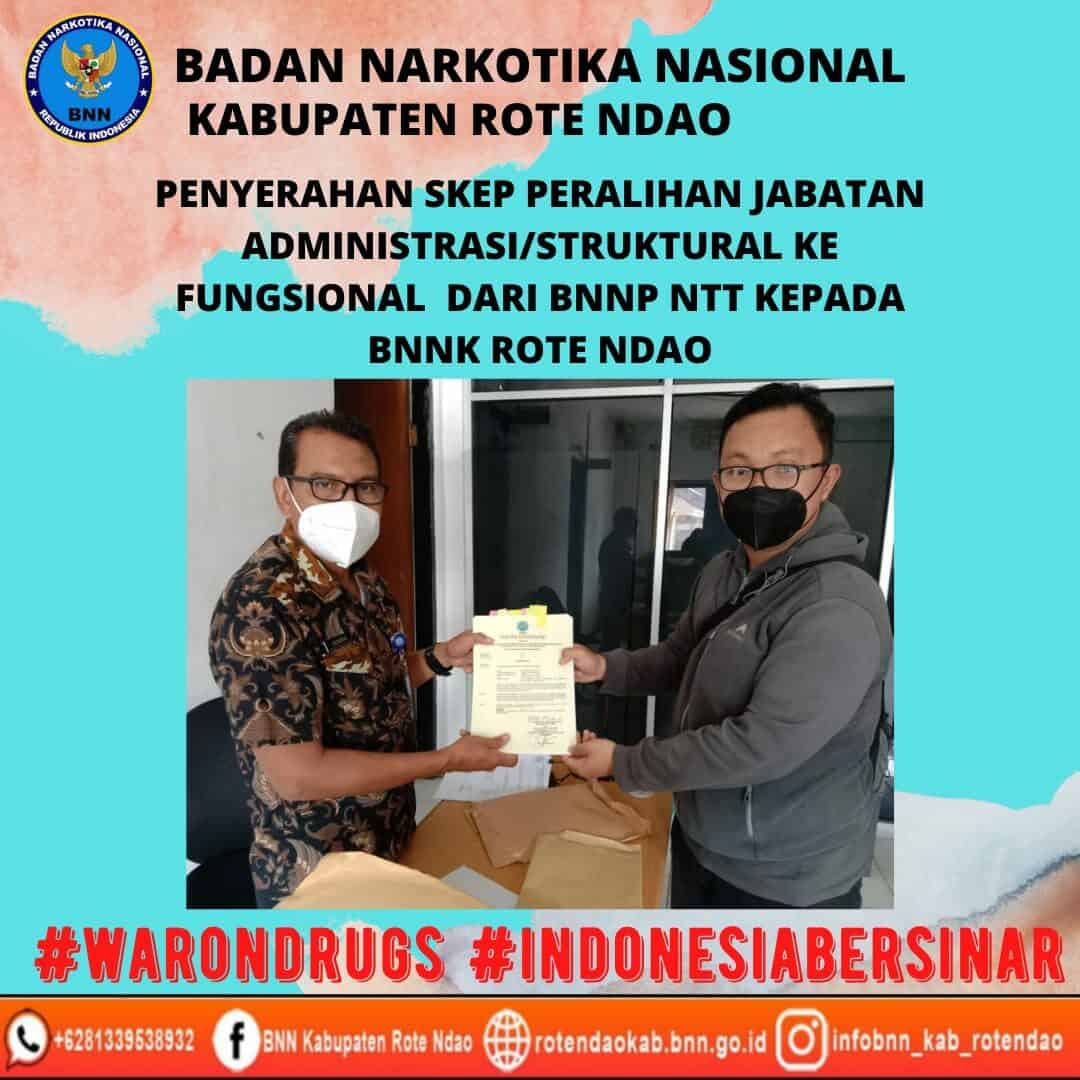 Penyerahan SKEP peralihan jabatan Administrasi/struktural ke fungsional dari BNNP NTT kepada BNNK Rote Ndao Penyerahan SKEP peralihan jabatan Administrasi/struktural ke fungsional dari BNNP NTT kepada BNNK Rote Ndao