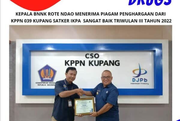 Kepala BNNK Rote Ndao Menerima Piagam Penghargaan sebagai Satker IKPA Sangat Baik Triwulan III Tahun 2022